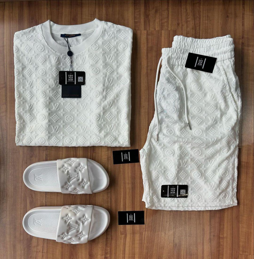 Conjunto de Grife - Louis Vuitton  White (Promoção Esquenta Black Friday) [CAMISA + BERMUDA + CHINELO]