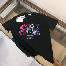 Camiseta Dior Pop Couture - Edição Vibrante - Preto